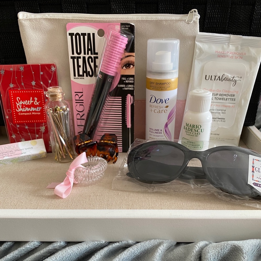 The “Girl on the Go” 12 piece Beauty Bag